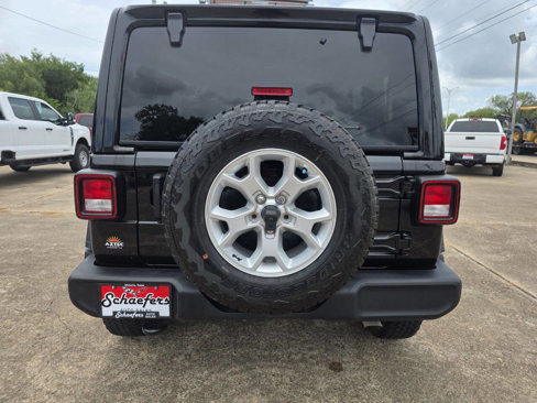Used 2021 Jeep Wrangler Islander image 8
