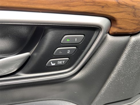 Used 2020 Honda CR-V Touring image 22
