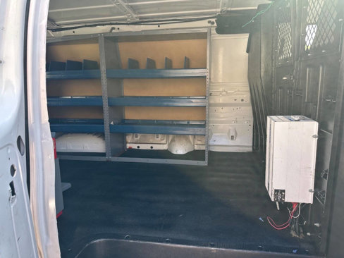 Used 2014 Ford E-250 and Econoline 250 image 11