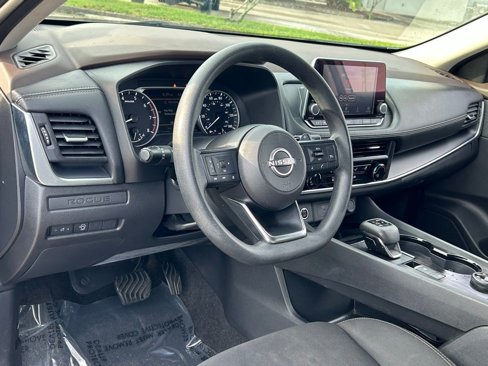 Used 2023 Nissan Rogue S image 36