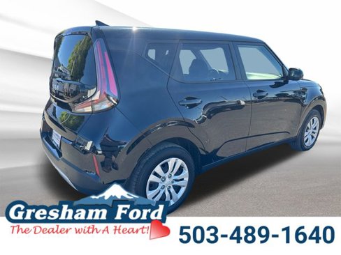 Used 2023 Kia Soul LX image 6