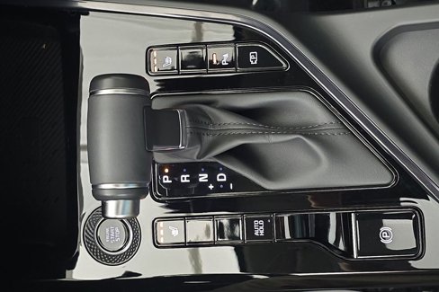 Used 2024 Kia Niro EX Touring image 21