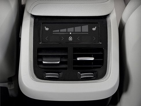 Used 2019 Volvo XC60 T6 Inscription w/ Protection Package Premier image 17