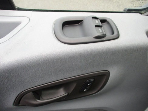 Used 2018 Ford Transit 250 148 Medium Roof image 10
