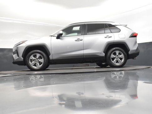 Used 2023 Toyota RAV4 XLE image 39