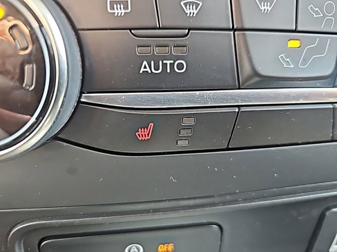 Certified 2022 Ford EcoSport SE w/ SE Convenience Package image 31