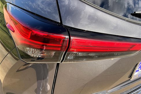 Used 2021 Toyota Highlander Platinum image 30
