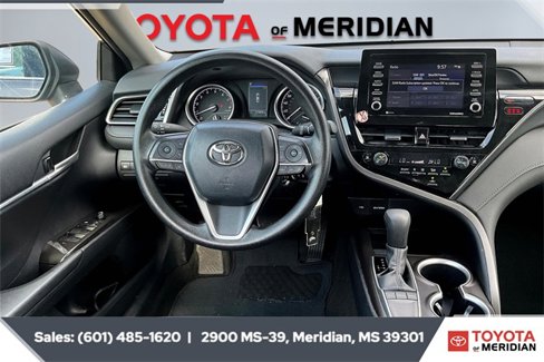 Used 2024 Toyota Camry LE image 5