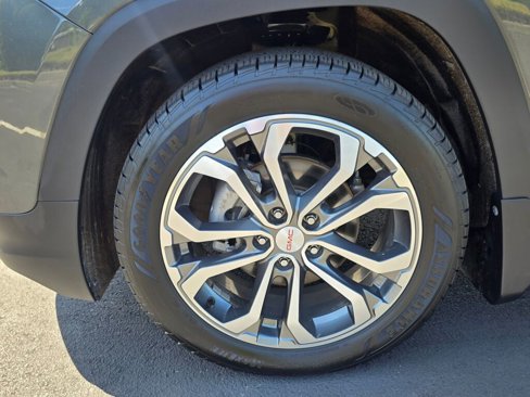 Used 2021 GMC Terrain SLT image 11
