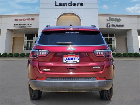 Used 2020 Jeep Compass Latitude image 5