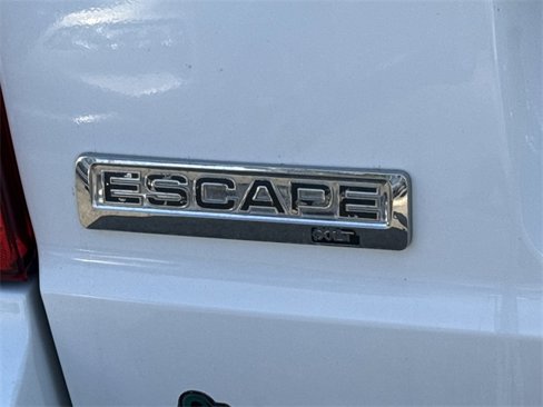 Used 2011 Ford Escape XLT image 20