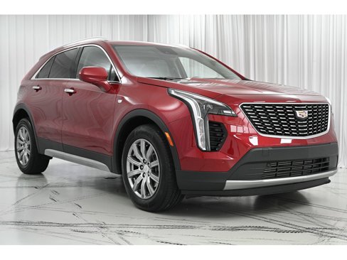 Used 2020 Cadillac XT4 Premium Luxury w/ Cold Weather Package image 2
