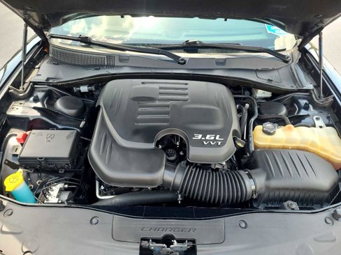 Used 2019 Dodge Charger SXT image 38