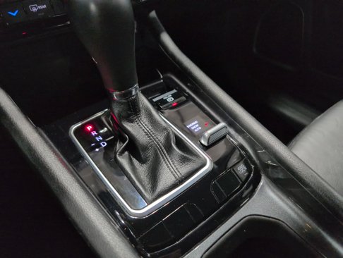 Used 2022 Jeep Compass Latitude image 11