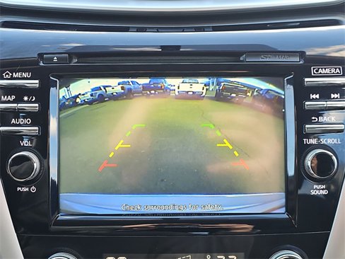 Used 2018 Nissan Murano SV image 17