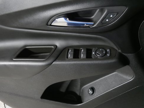 Used 2021 Chevrolet Equinox LT image 19
