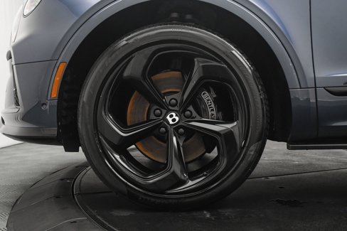 Used 2022 Bentley Bentayga image 6