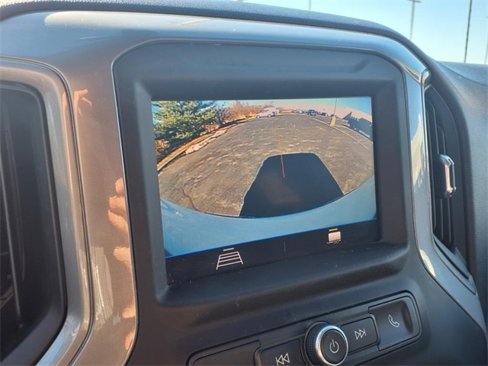 Used 2020 Chevrolet Silverado 1500 Custom w/ Custom Value Package image 7