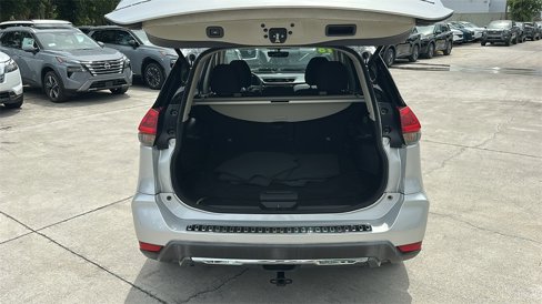 Used 2018 Nissan Rogue SV image 31