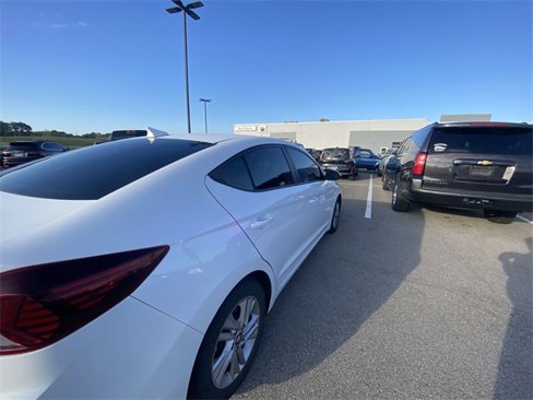 Used 2020 Hyundai Elantra SEL w/ Cargo Package (C1) image 10