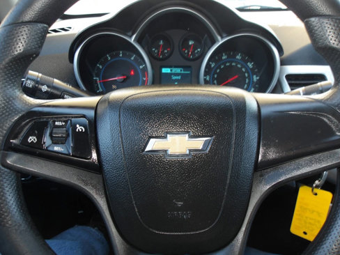 Used 2013 Chevrolet Cruze LT image 14