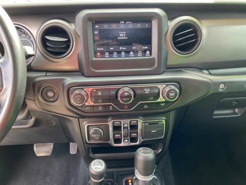 Used 2022 Jeep Wrangler Unlimited Sport image 26