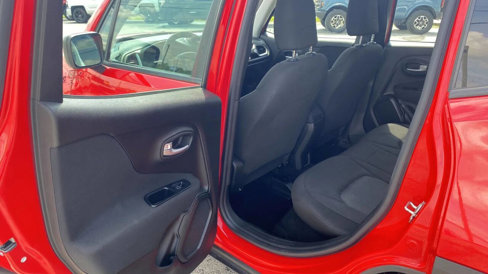 Used 2019 Jeep Renegade Sport w/ UConnect 7.0 Group image 25