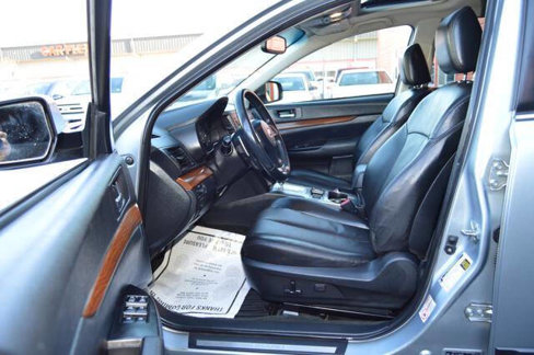 Used 2013 Subaru Outback 2.5i Limited w/ Moonroof Pkg image 11