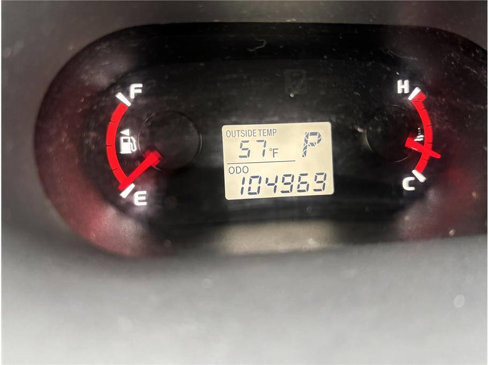 Used 2010 Toyota Matrix image 9