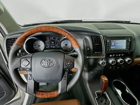 Used 2018 Toyota Sequoia Platinum image 11