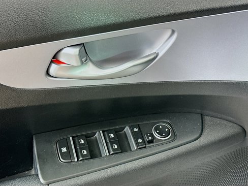 Used 2024 Kia Forte LXS image 15