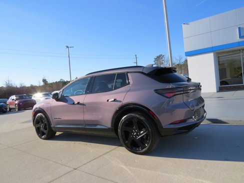 Used 2024 Chevrolet Equinox EV RS image 3