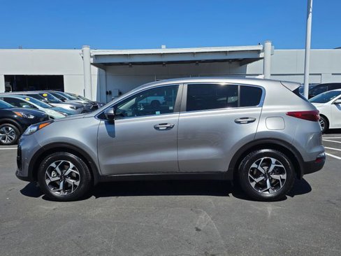 Used 2021 Kia Sportage LX w/ LX Fwd Popular Package image 2