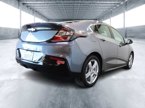 Used 2018 Chevrolet Volt LT image 3