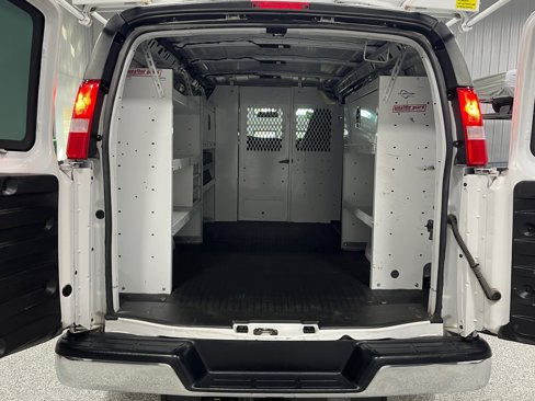 Used 2020 Chevrolet Express 2500 w/ Driver Convenience Package image 5
