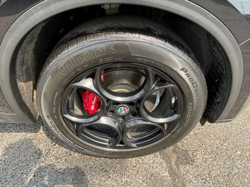 Used 2018 Alfa Romeo Stelvio Ti Sport image 15