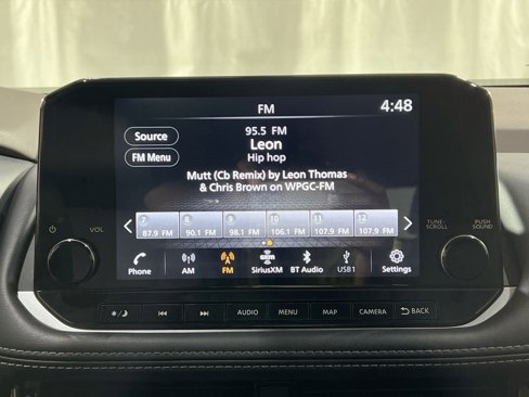 Used 2023 Nissan Rogue SL w/ SL Premium Package image 18
