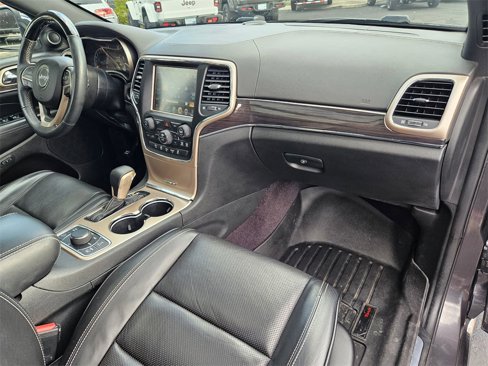 Used 2017 Jeep Grand Cherokee Overland image 38