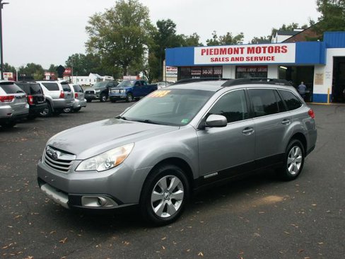 Used 2011 Subaru Outback 2.5i Limited w/ PWR Moonroof Pkg image 1