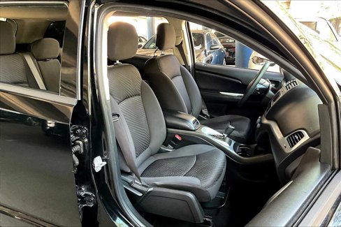 Used 2017 Dodge Journey SE image 8