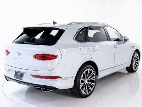 Certified 2022 Bentley Bentayga image 5
