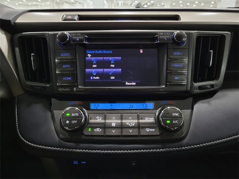 Used 2014 Toyota RAV4 XLE image 21