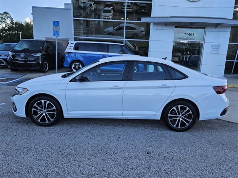 Certified 2024 Volkswagen Jetta Sport image 4