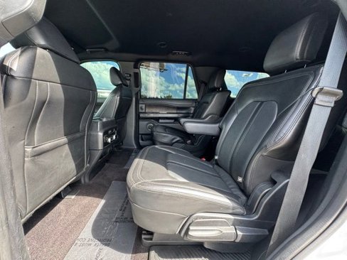 Used 2021 Ford Expedition Limited image 36