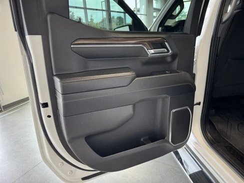 Used 2024 Chevrolet Silverado 1500 LT image 20