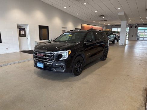 Certified 2023 GMC Terrain AT4 image 2