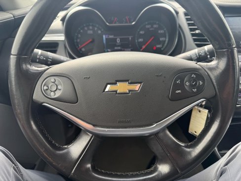 Used 2017 Chevrolet Impala LT image 11