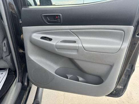 Used 2015 Toyota Tacoma TRD Pro image 21