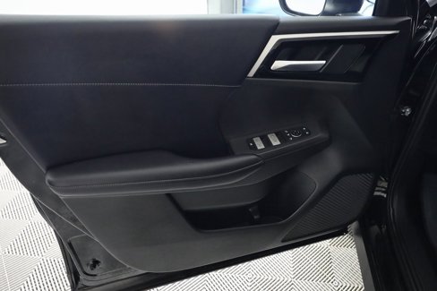 Used 2024 Mitsubishi Outlander SE image 15