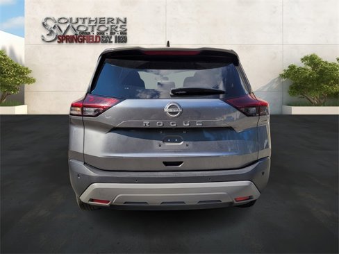 Used 2023 Nissan Rogue S image 5